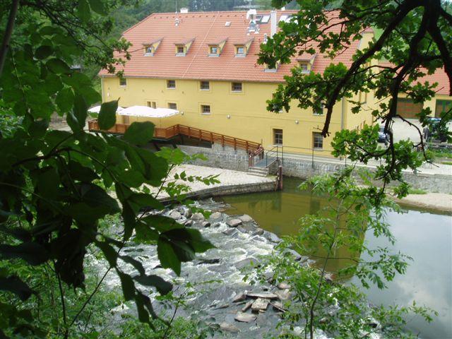 Penzion Dobre Casy Jindřichŭv Hradec Exterior foto