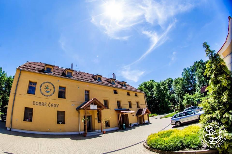 Penzion Dobre Casy Jindřichŭv Hradec Exterior foto